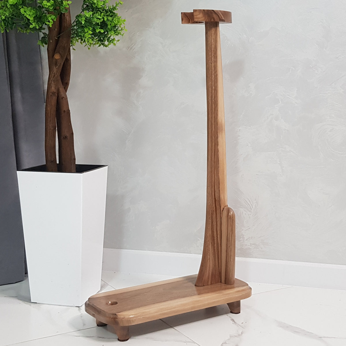 The floor stand holder for the sword katana iaito - Walnut