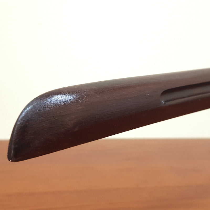Bokken has a groove along the entire length, due to which the swing movements are obtained with a sound effect - a whistle.
