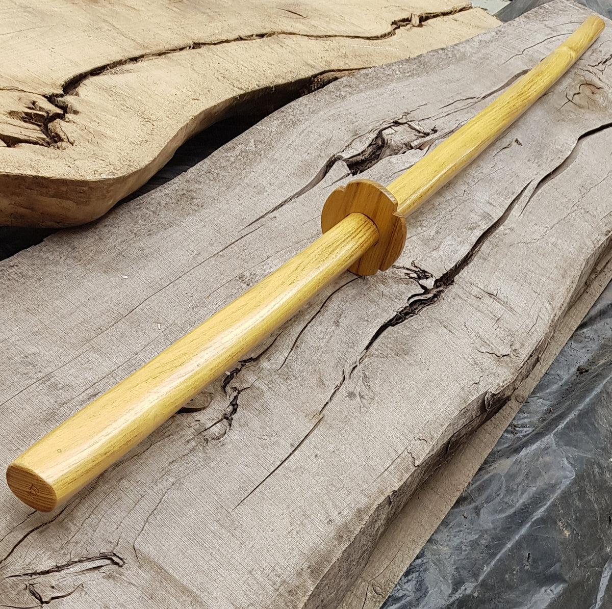 Wooden Long Chinese two-handed wushu sword Miao Dao 150 cm (59") - Robinia Wood
