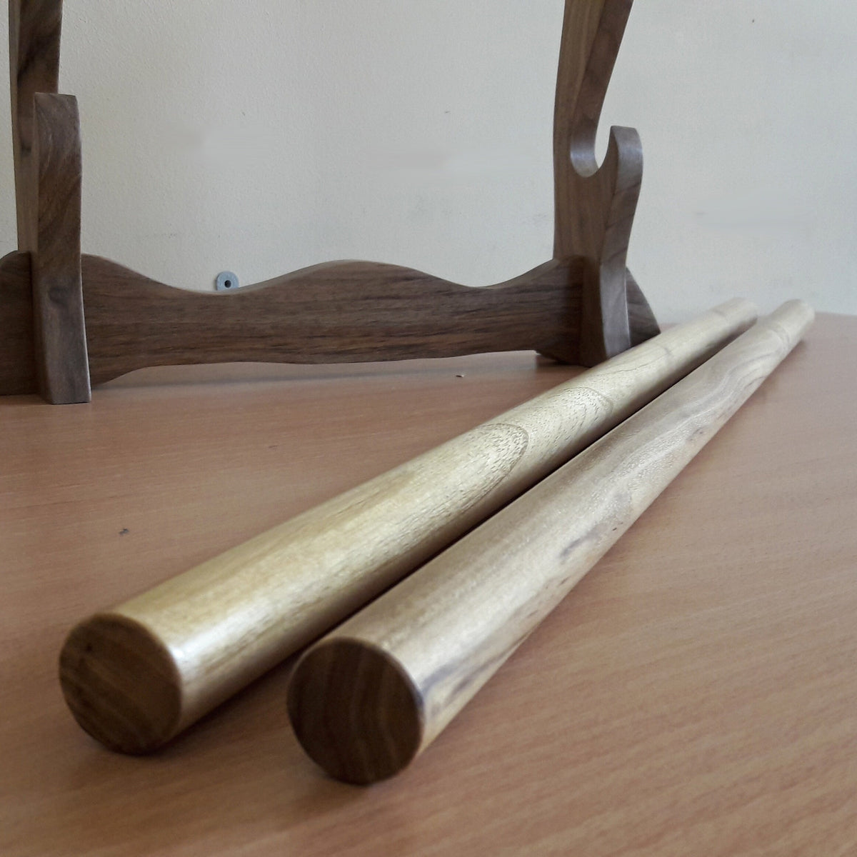 Short pair sticks Arnis Kali Eskrima Wing Chun Silat - Robinia Wood