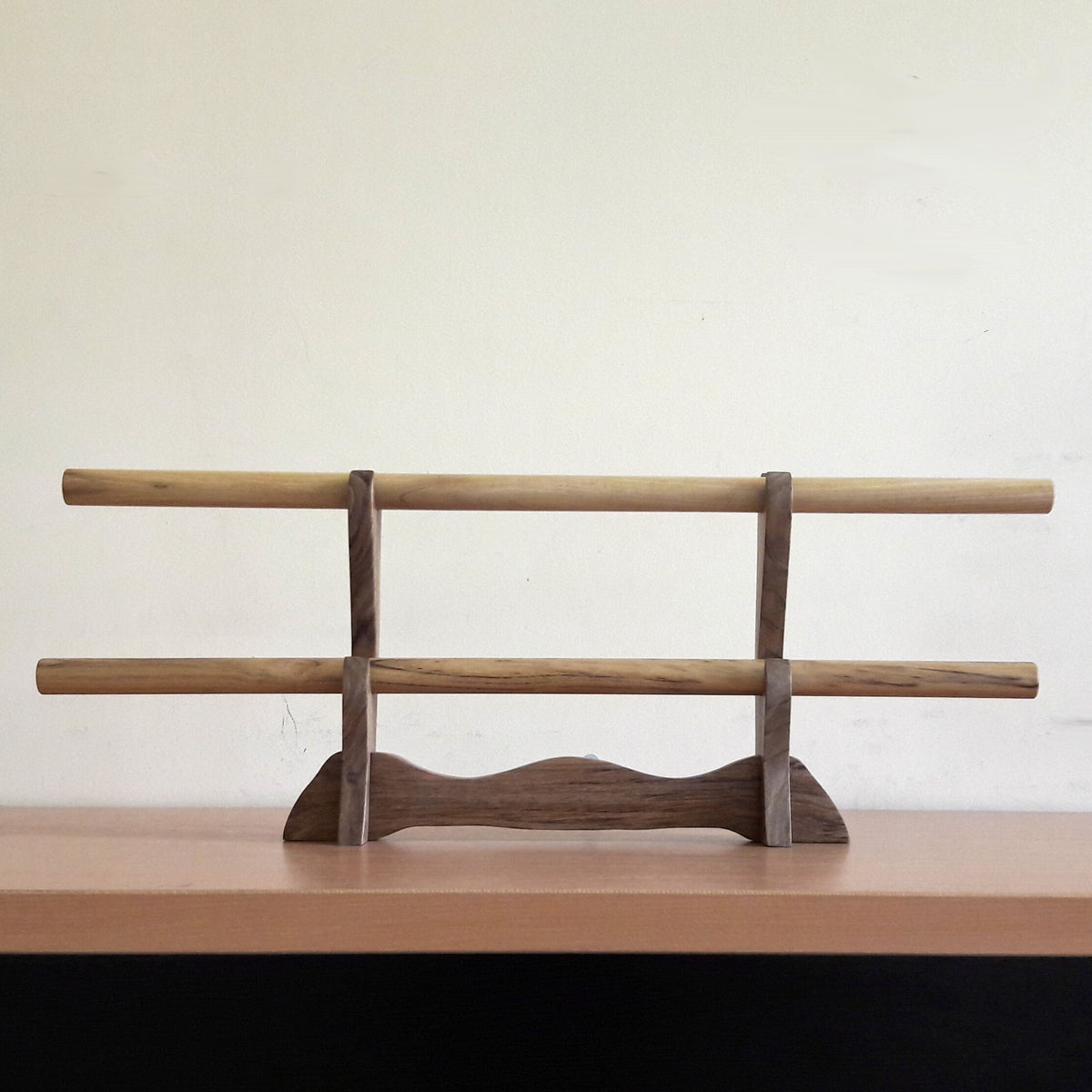 Short pair sticks Arnis Kali Eskrima Wing Chun Silat - Robinia Wood